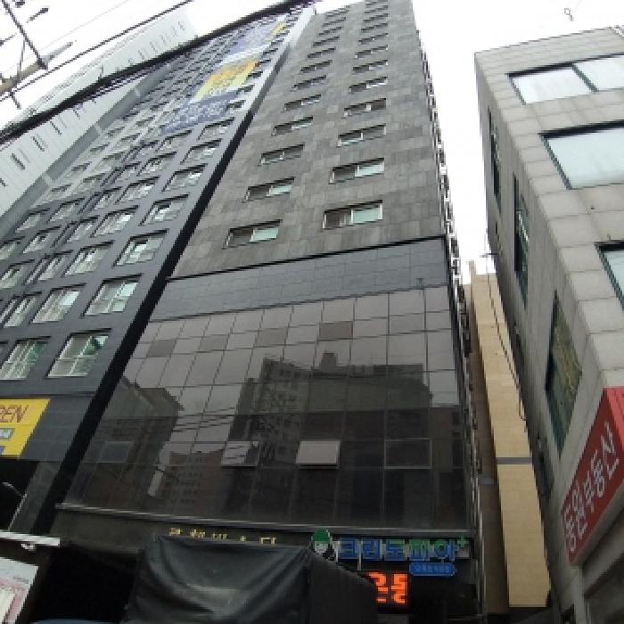 건물 전경