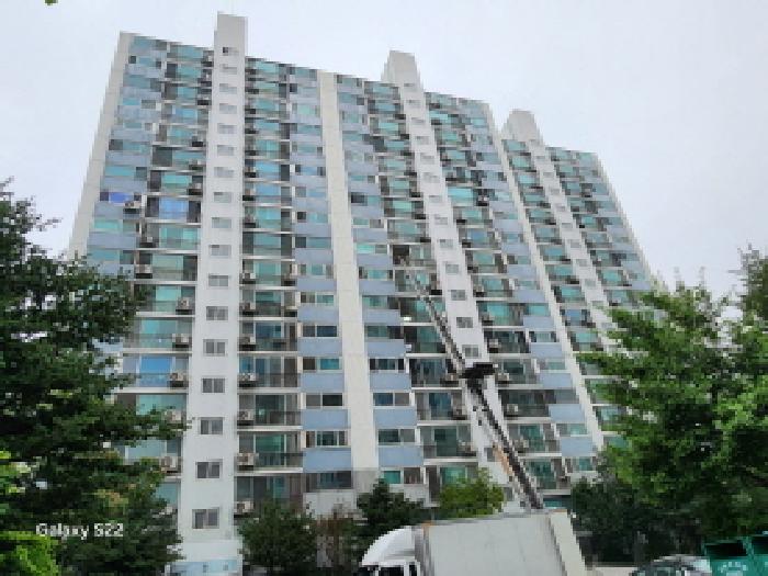 이건 부동산 외관 전경
(7동)
