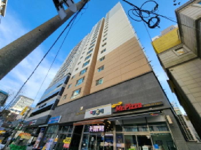 이건 부동산 외관 전경