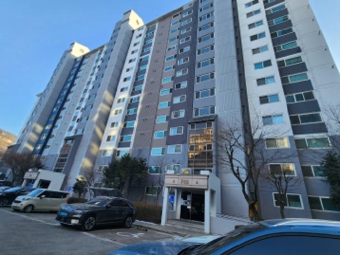 본건 전경(702동)