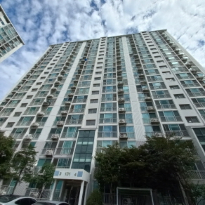 건물 전경