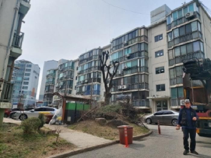 건물 전체 전경