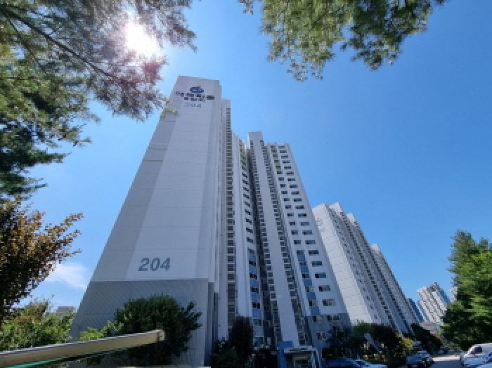 204동 외부 전경