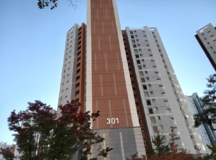 * 본건 목적물 소재 동 전경