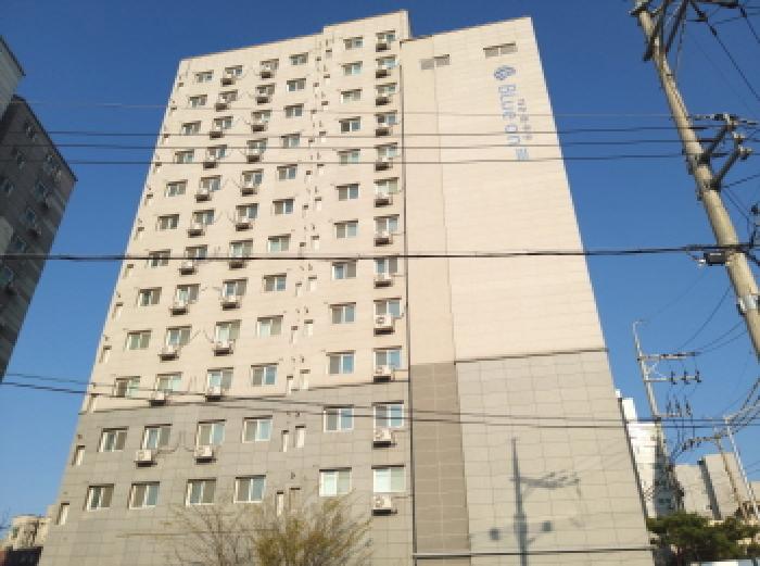 * 본건 목적물 소재 건물 전경