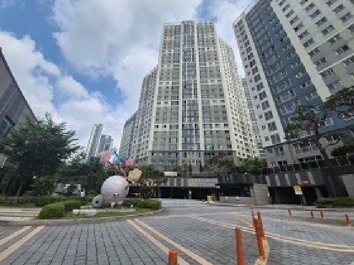 701동