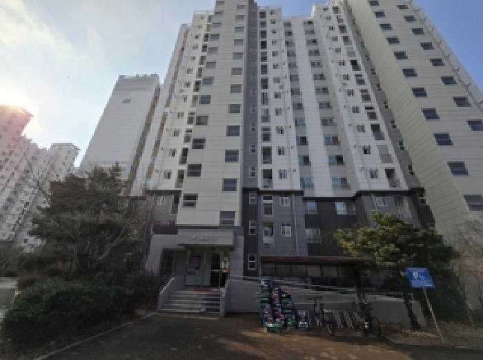 본건