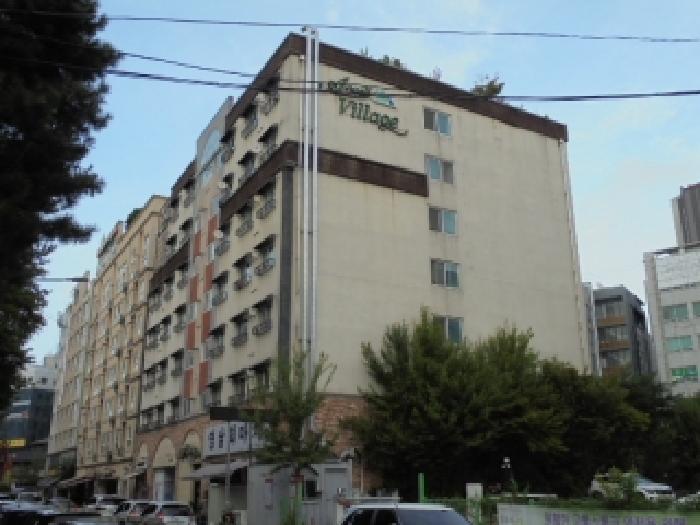 본건
