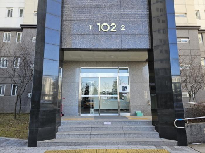 신우희가로아파트 102동 9층902호