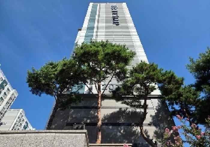 건물 전경