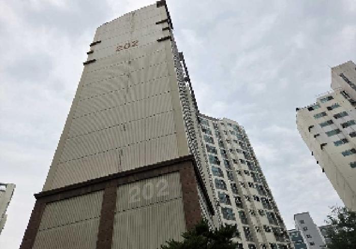 건물 전경