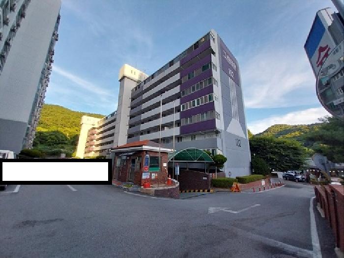 본건