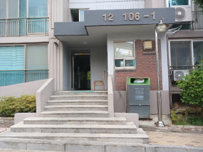 공동현관 출입구