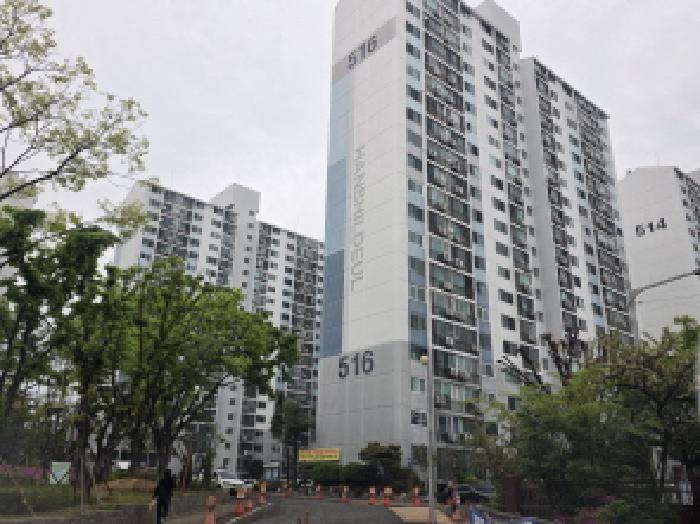 한실들마을 516동 18층1803호