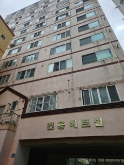 부산광역시 연제구 거제천로124번길 64, 12층1201호(연산동,건용베르빌) 건물외부전경