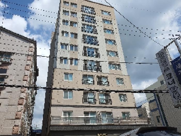 본건 건물전경
