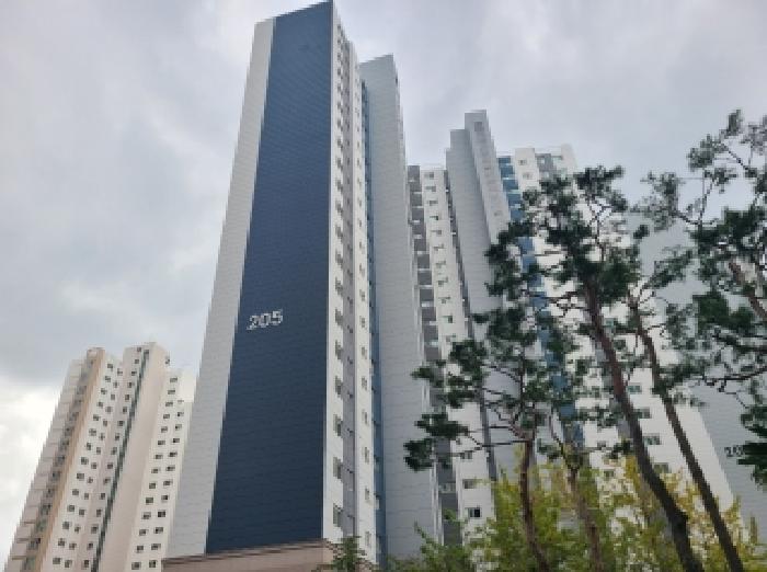 거제2차아이파크1단지 205동 23층2302호
