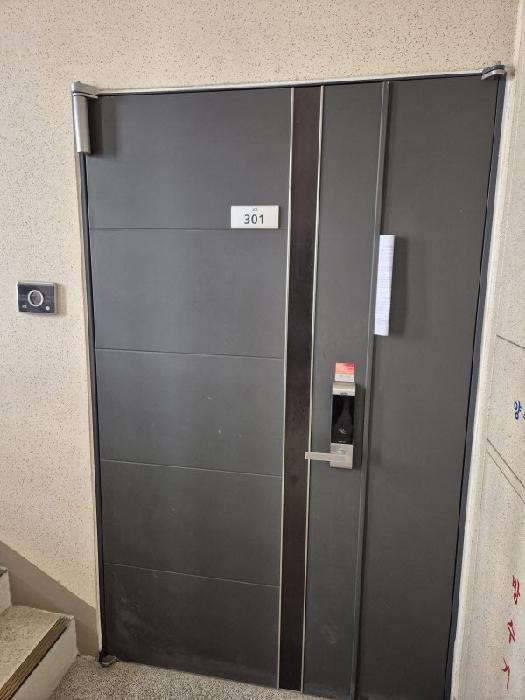 상무자이아파트 제105동 제3층 제301호