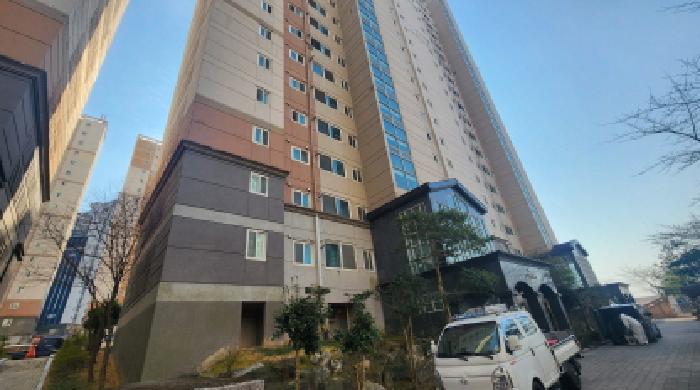 본건 아파트 전경 사진