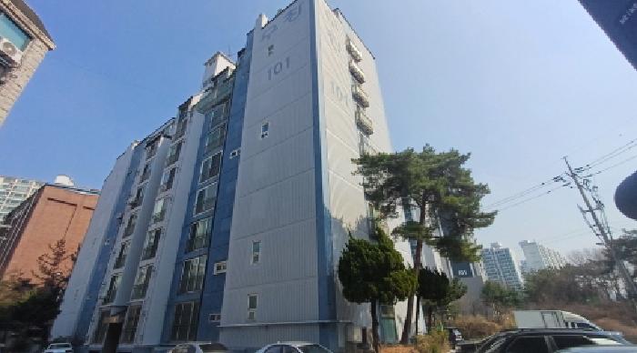 이 사건 건물 전경