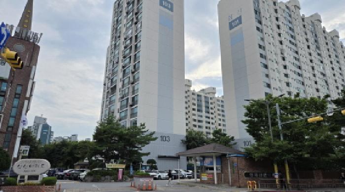 아파트 단지 입구