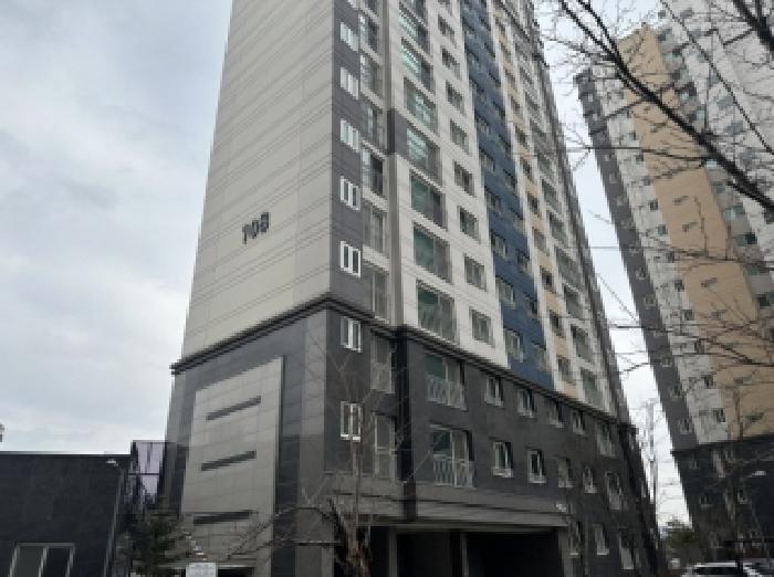 본건