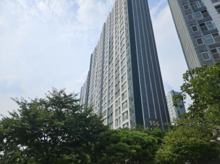 건물 전경