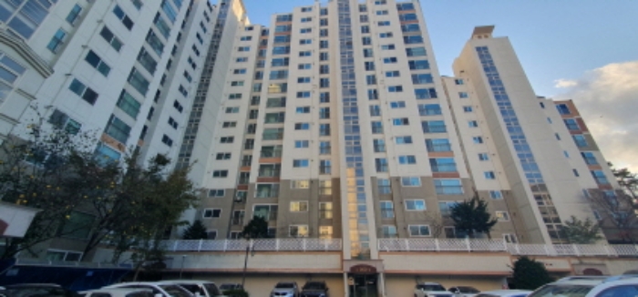 해당 아파트 202동 전체전경