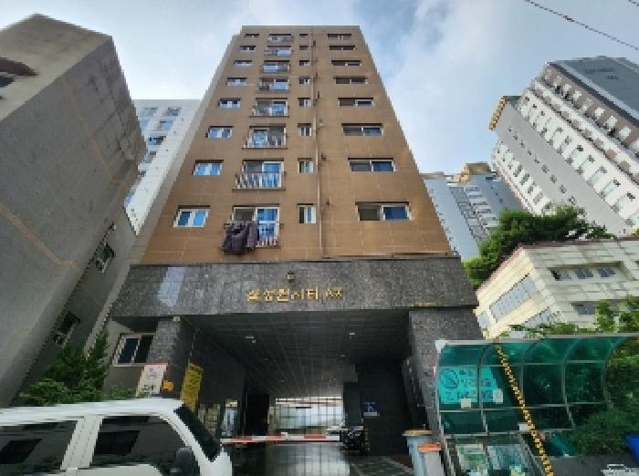 건물 전경