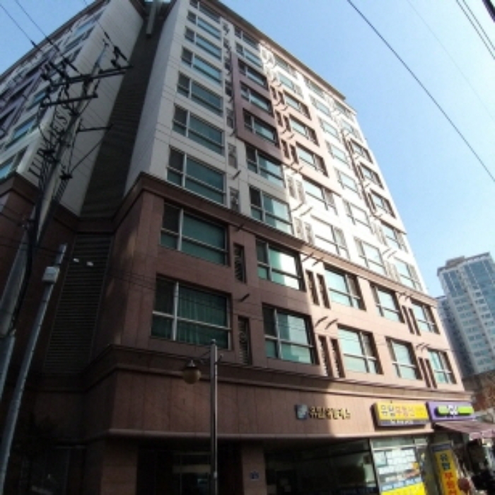 건물 전경