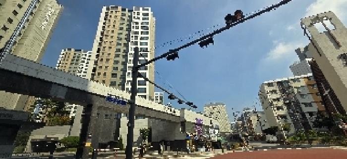 단지입구 전경