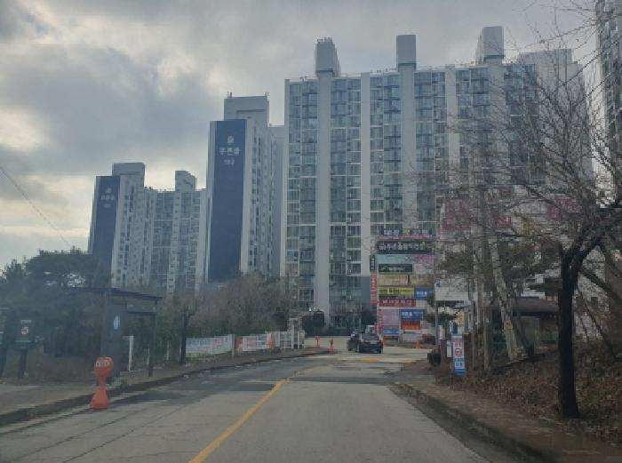 단지 진입로