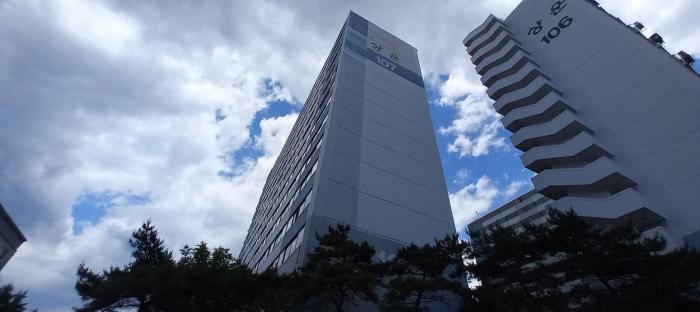 본건 아파트 전경