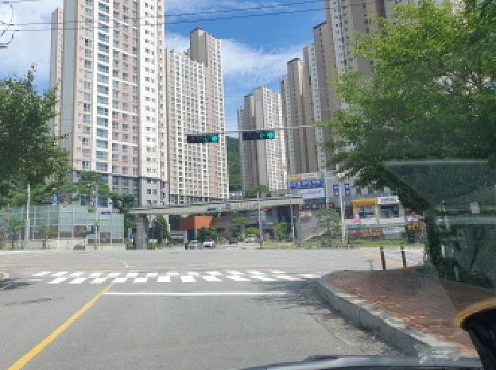 단지 진입로