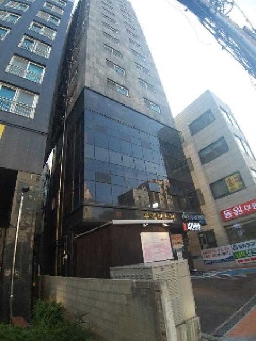 건물 전경