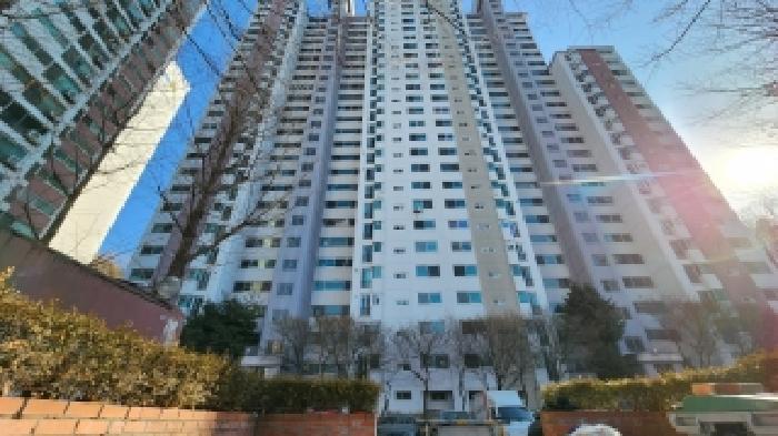 이 건 부동산 외관 전경