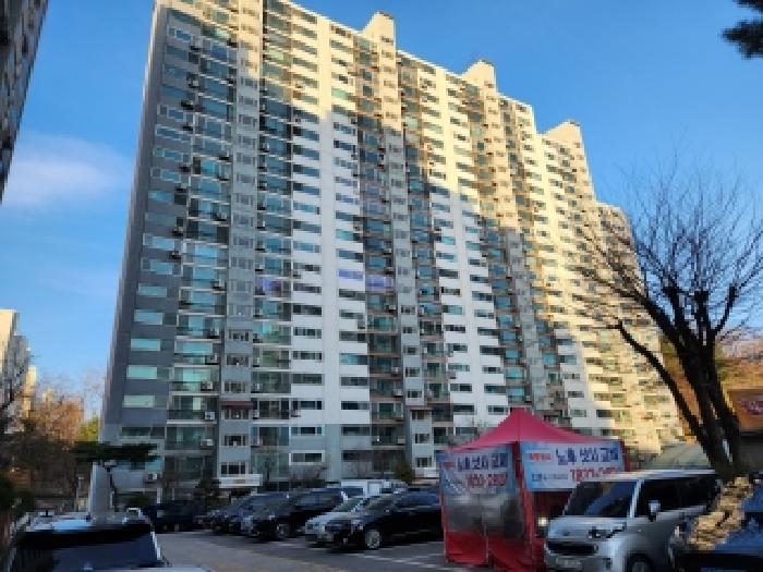 이 건 부동산 외관 전경