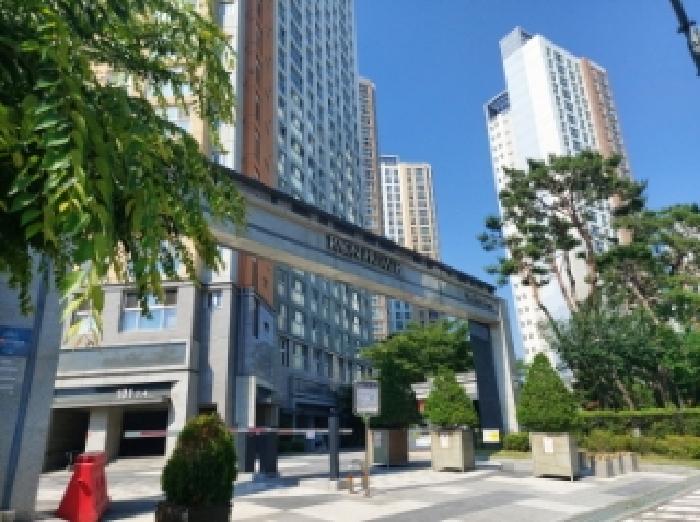 건물 전체 전경