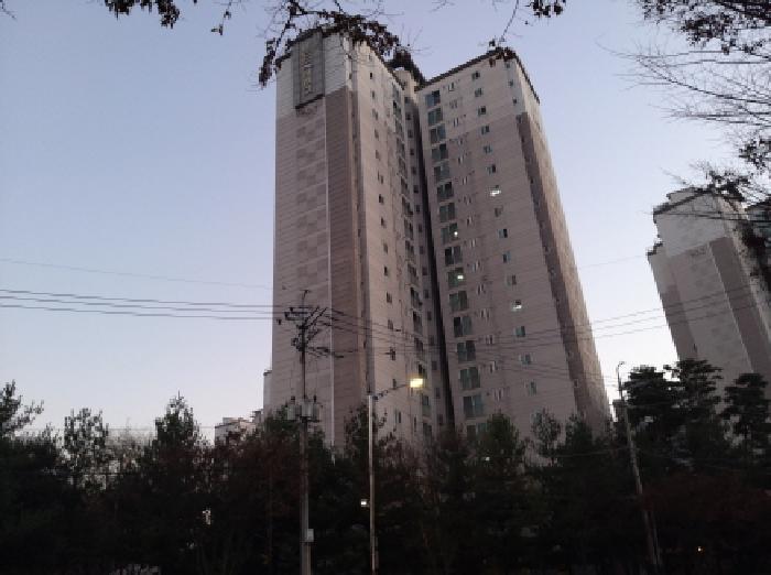 * 본건 목적물 소재 동 전경