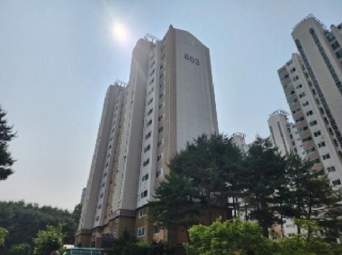 본건