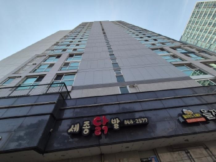 건물 전경