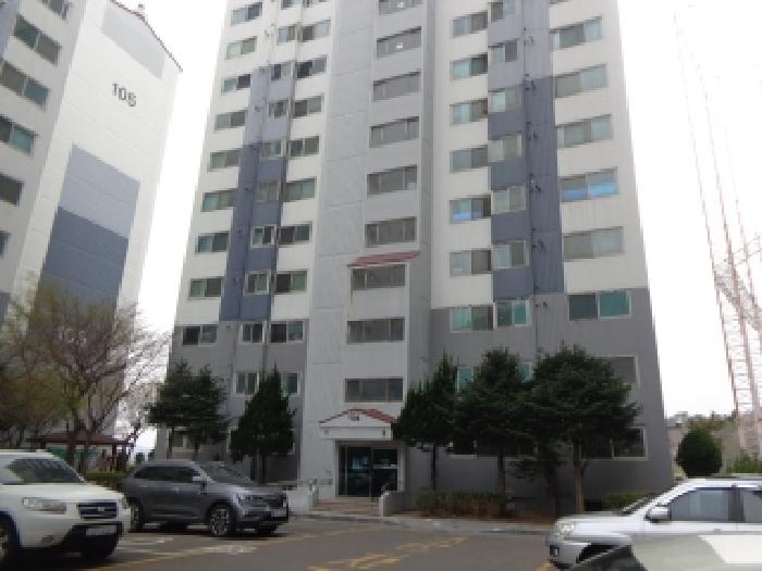 본건 아파트 전경