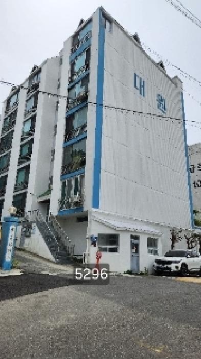 본건 호실