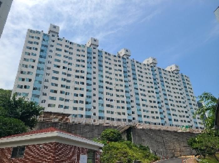 덕산3차베스트타운 305동 15층1504호