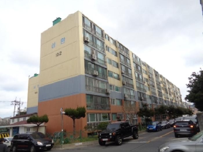 - 본 호(정존5길 39,노형성환그린1차아파트) 건물 전경