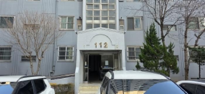 공동출입문