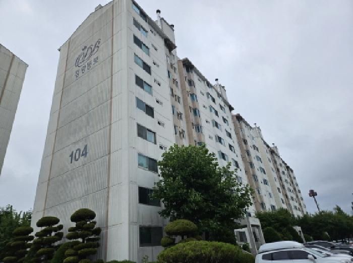 건물 전경