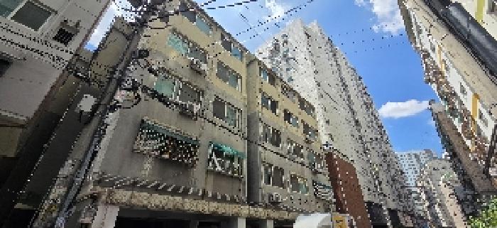 건물 전경