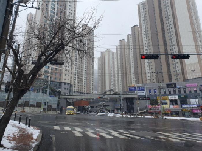 단지 진입로