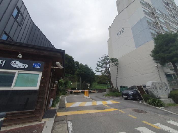 단지 진입로